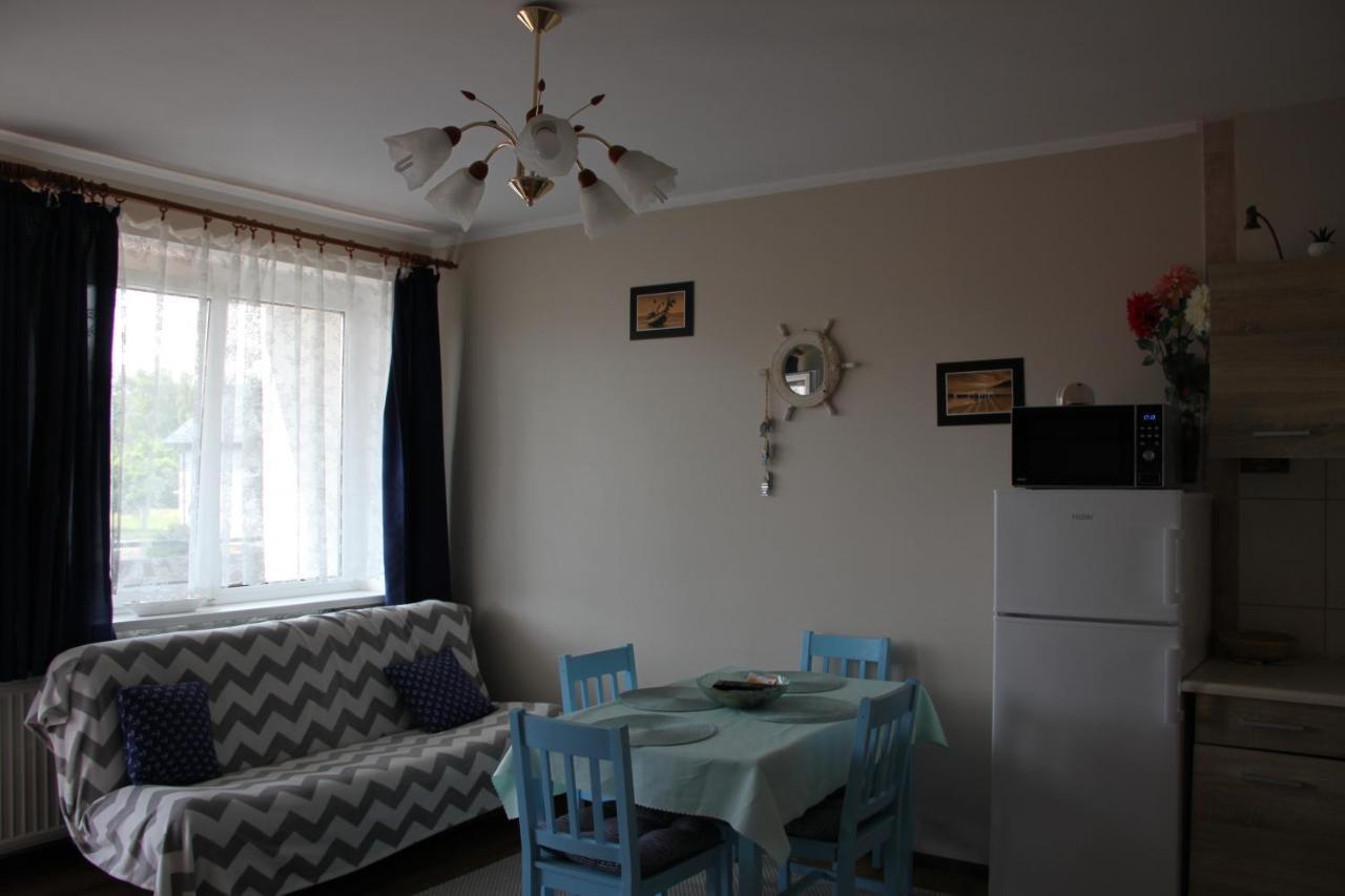 Apartamenty Eka Dom Goscinny 350M Do Plazy Rewal Exterior photo